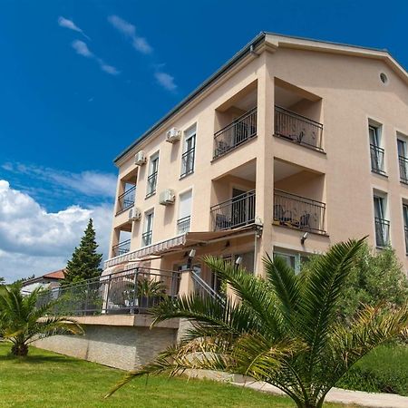 Bruno Apartment Crikvenica Bagian luar foto