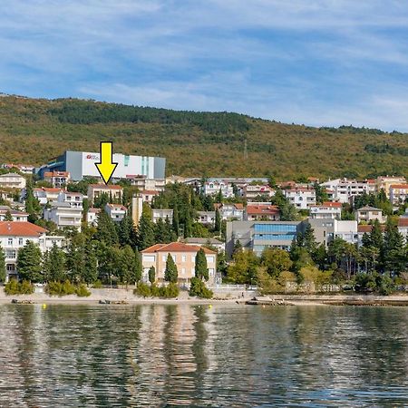 Bruno Apartment Crikvenica Bagian luar foto