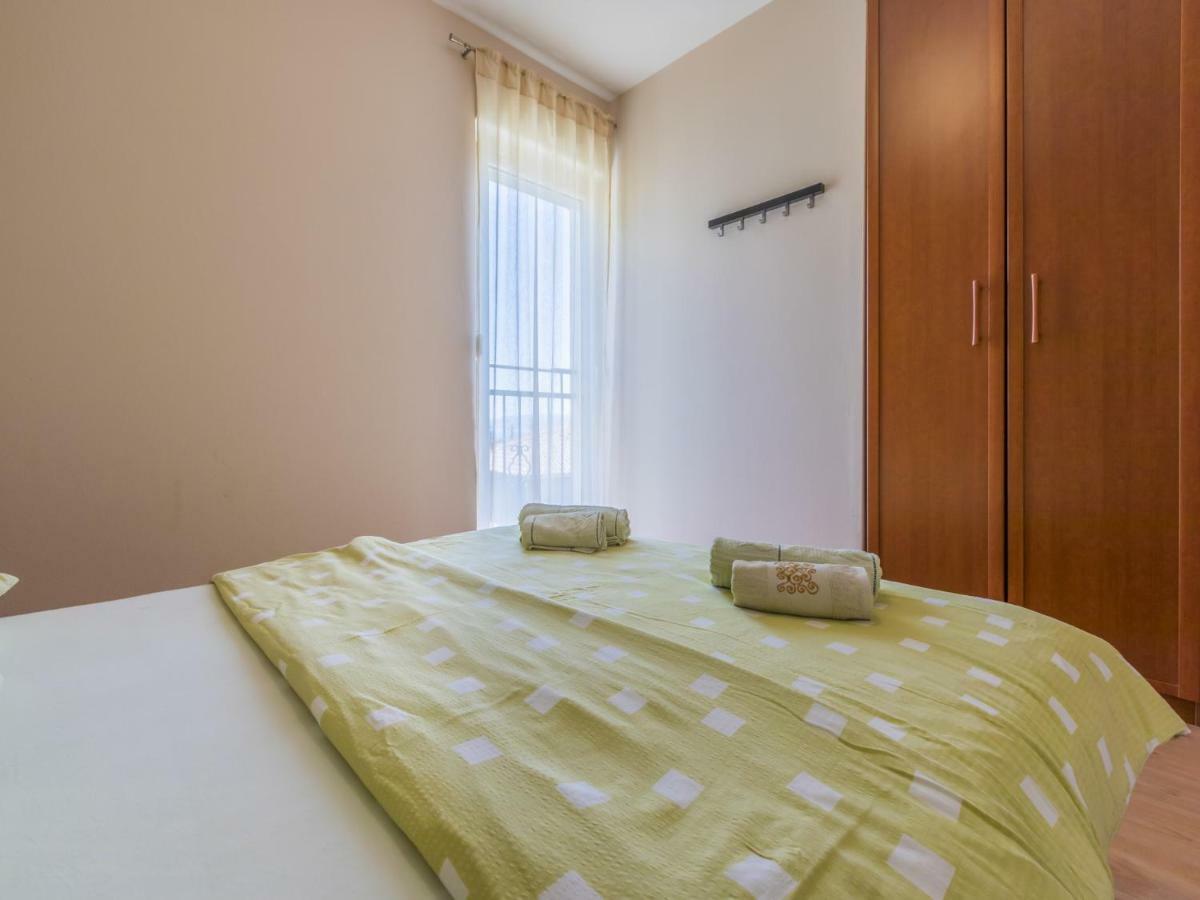 Bruno Apartment Crikvenica Bagian luar foto