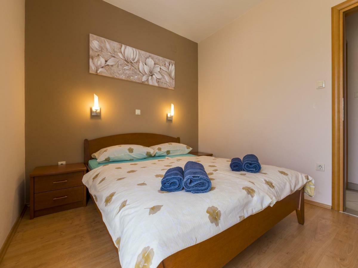 Bruno Apartment Crikvenica Bagian luar foto