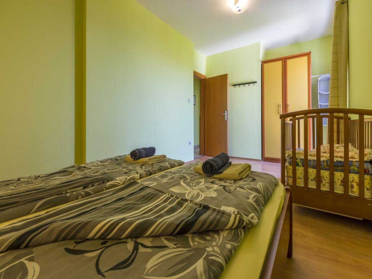 Bruno Apartment Crikvenica Bagian luar foto