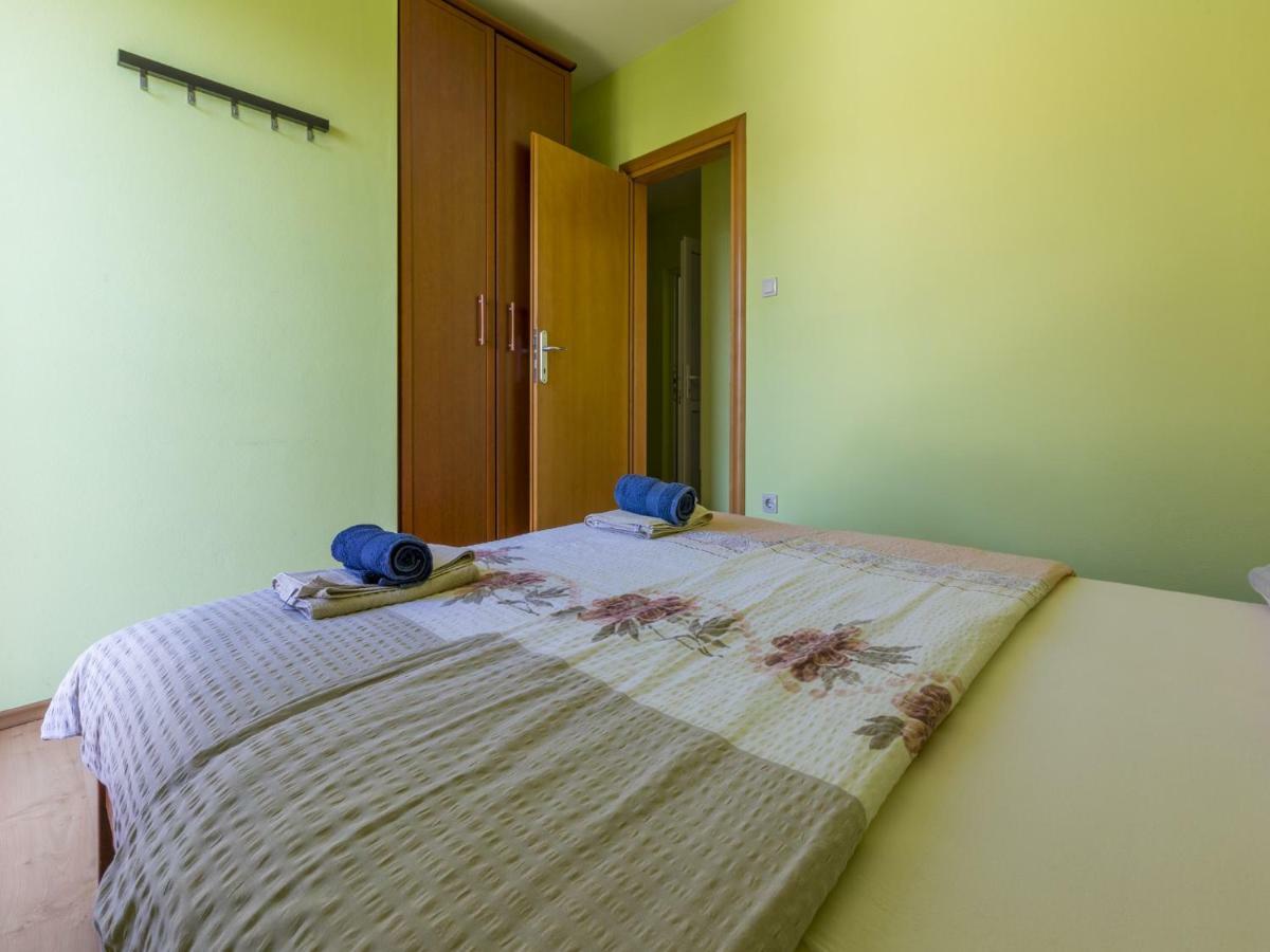 Bruno Apartment Crikvenica Bagian luar foto