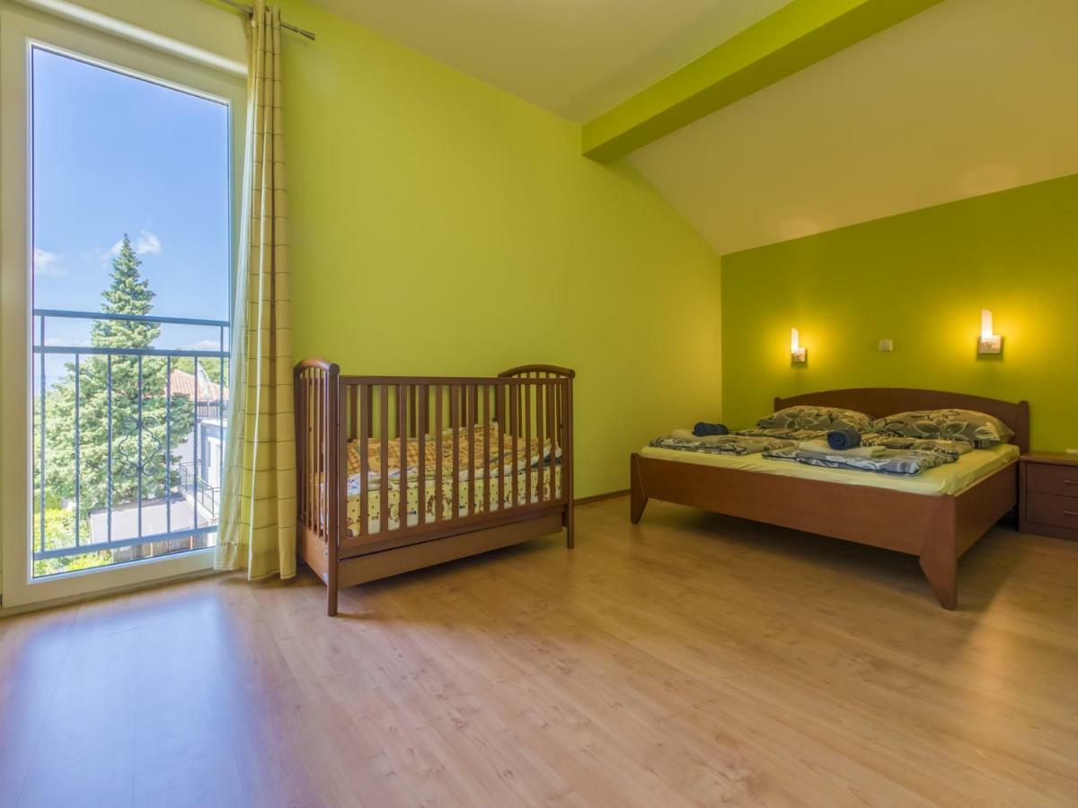 Bruno Apartment Crikvenica Bagian luar foto
