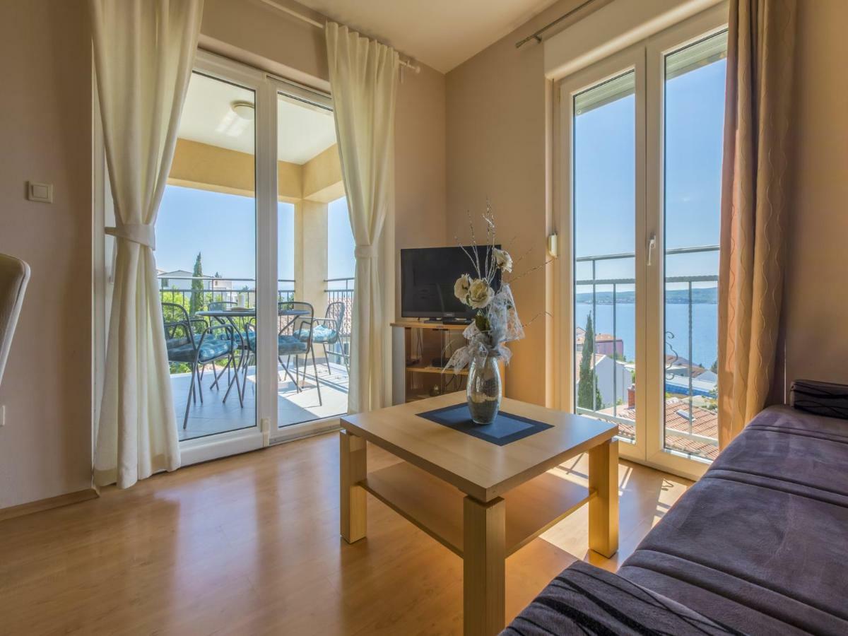 Bruno Apartment Crikvenica Bagian luar foto